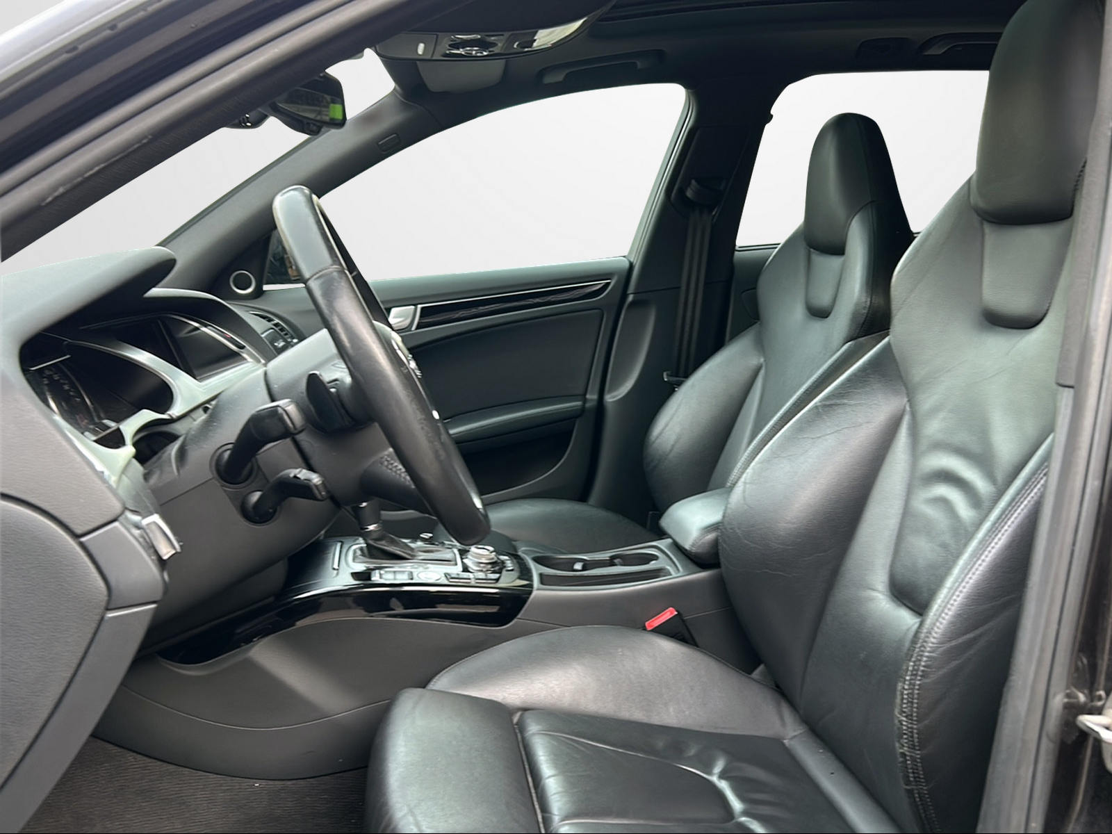 AUDI A4 Avant 3.2 FSI quattro tiptronic-image-11