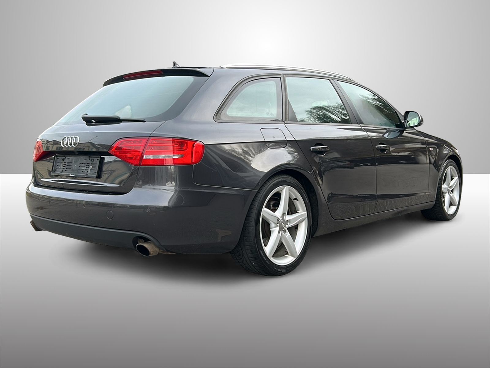 AUDI A4 Avant 3.2 FSI quattro tiptronic-image-4