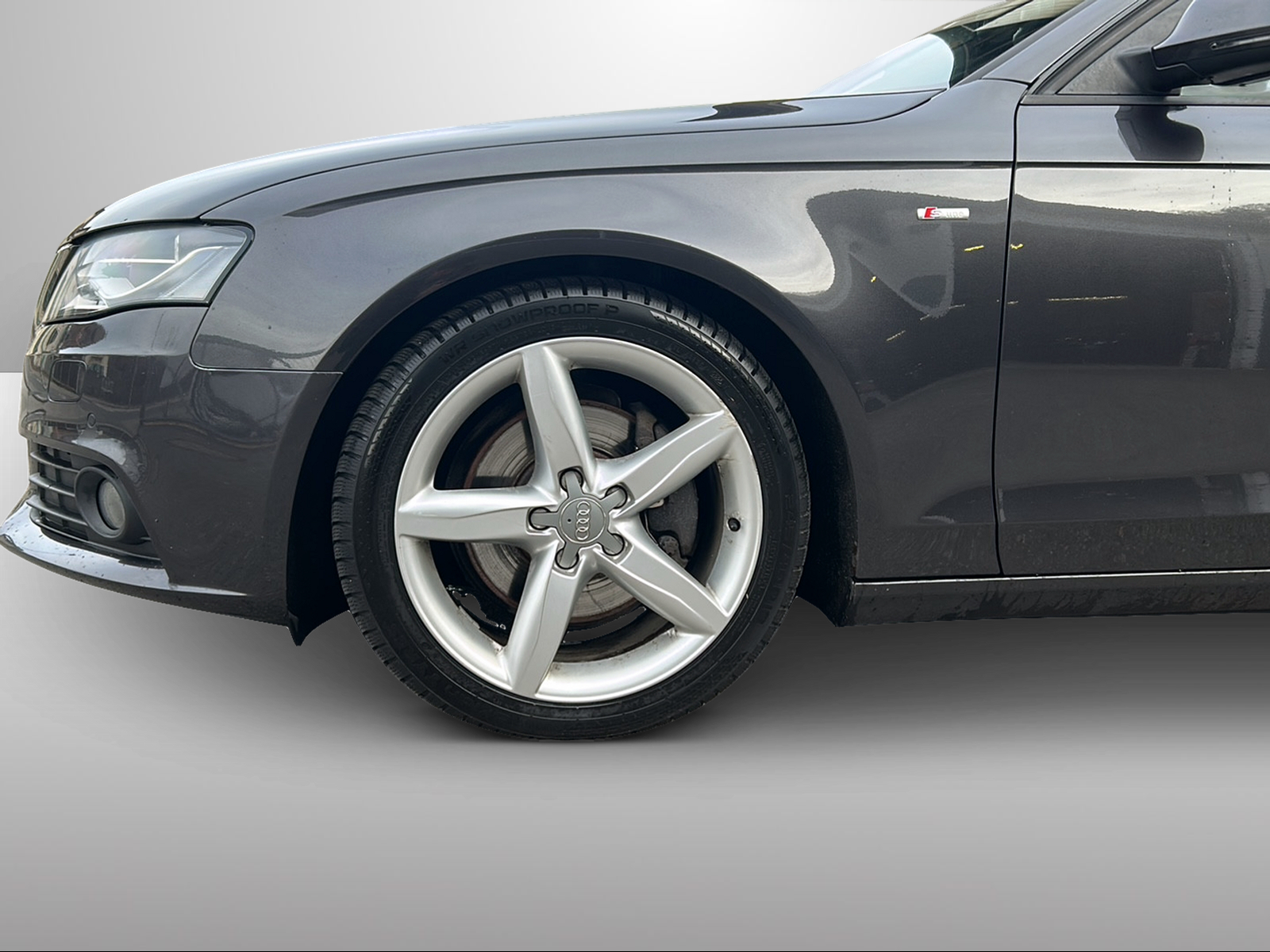 AUDI A4 Avant 3.2 FSI quattro tiptronic-image-9