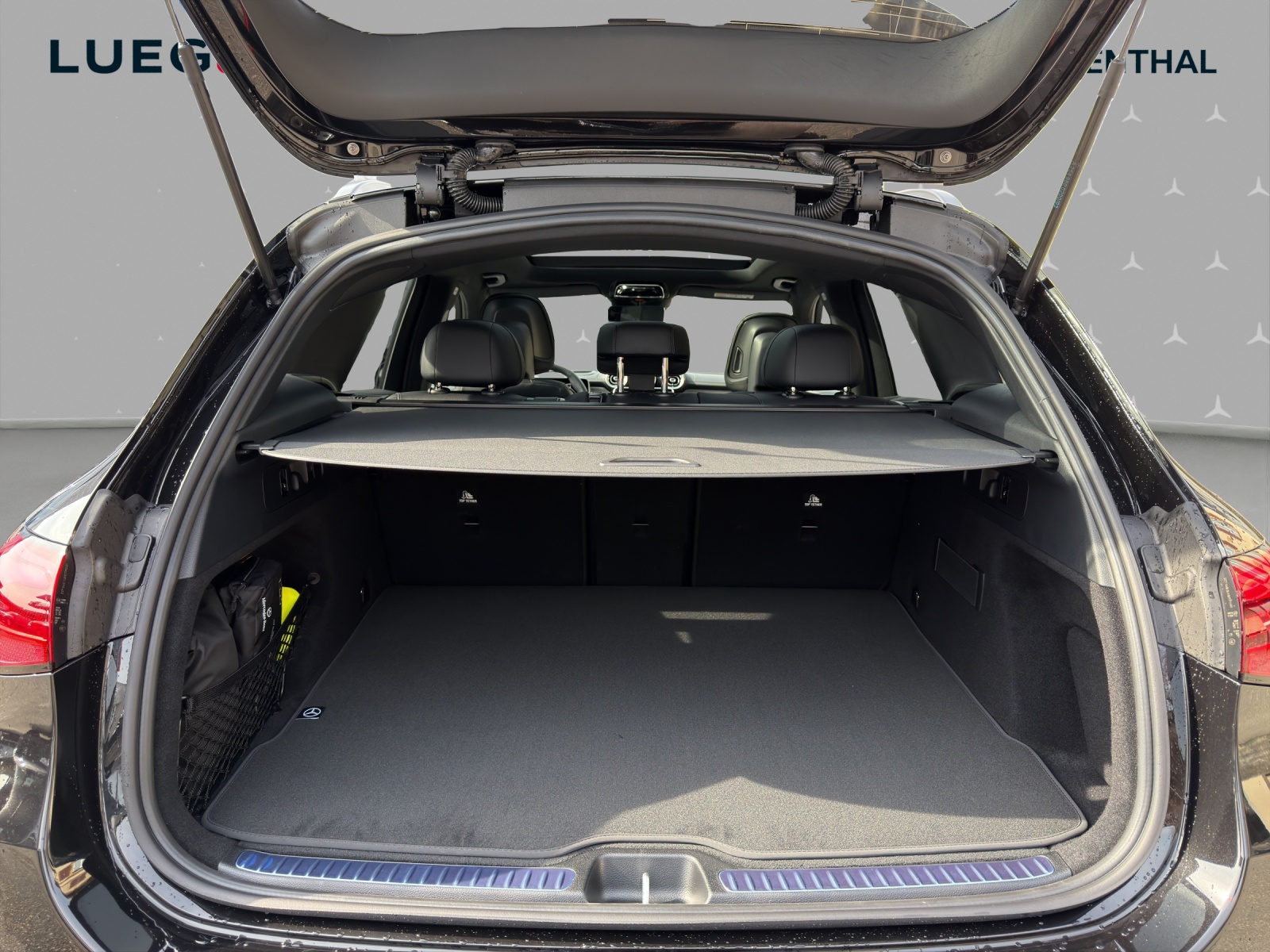 MERCEDES-BENZ GLC 300 4Matic 9G-Tronic-image-14