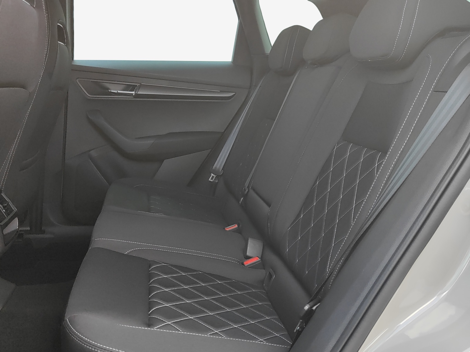 SKODA Karoq 2.0 TSI Dynamic Limited Edition 4x4 DSG-image-11