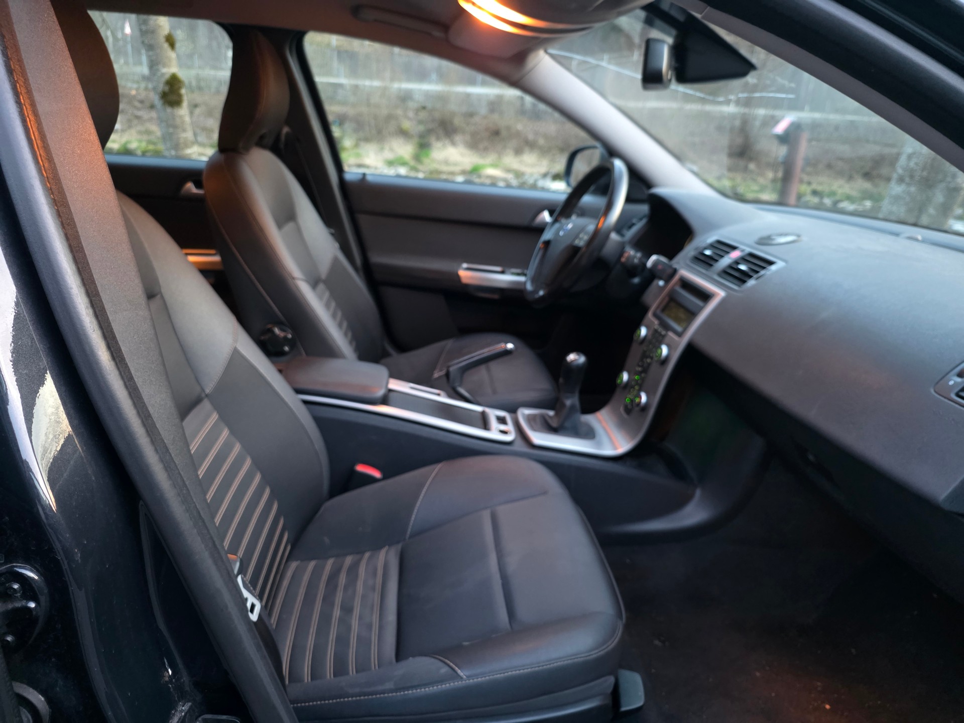 VOLVO V50 2.0D ☆☆☆ Exportfahrzeug ☆☆☆-image-8