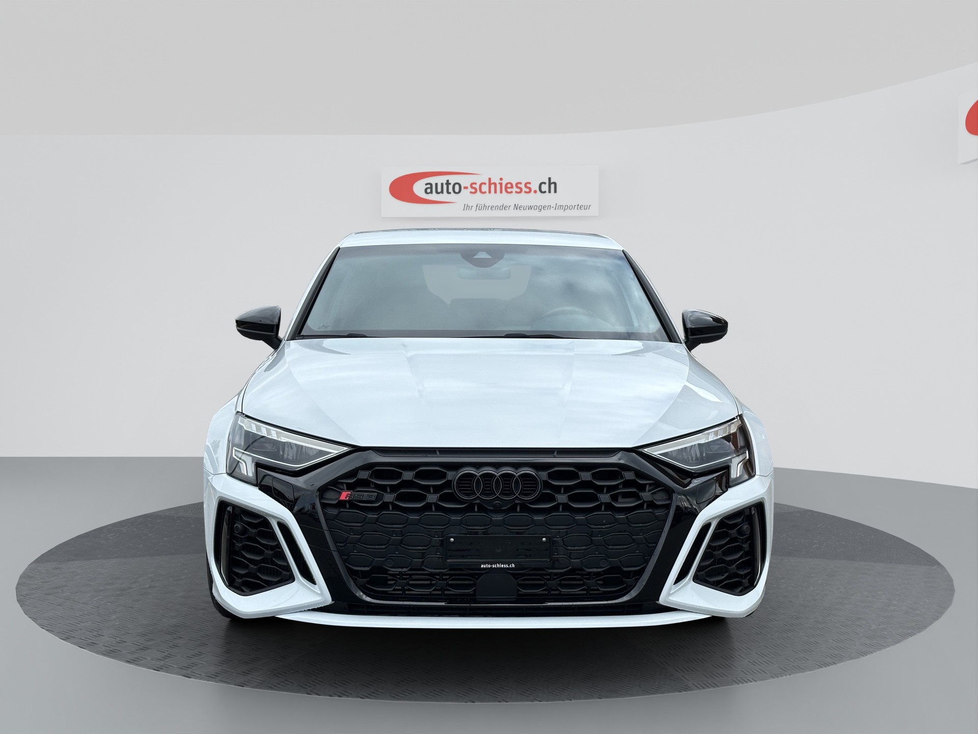 AUDI RS3 Limousine 2.5 TSI quattro Schwarz Plus S-tronic-image-1