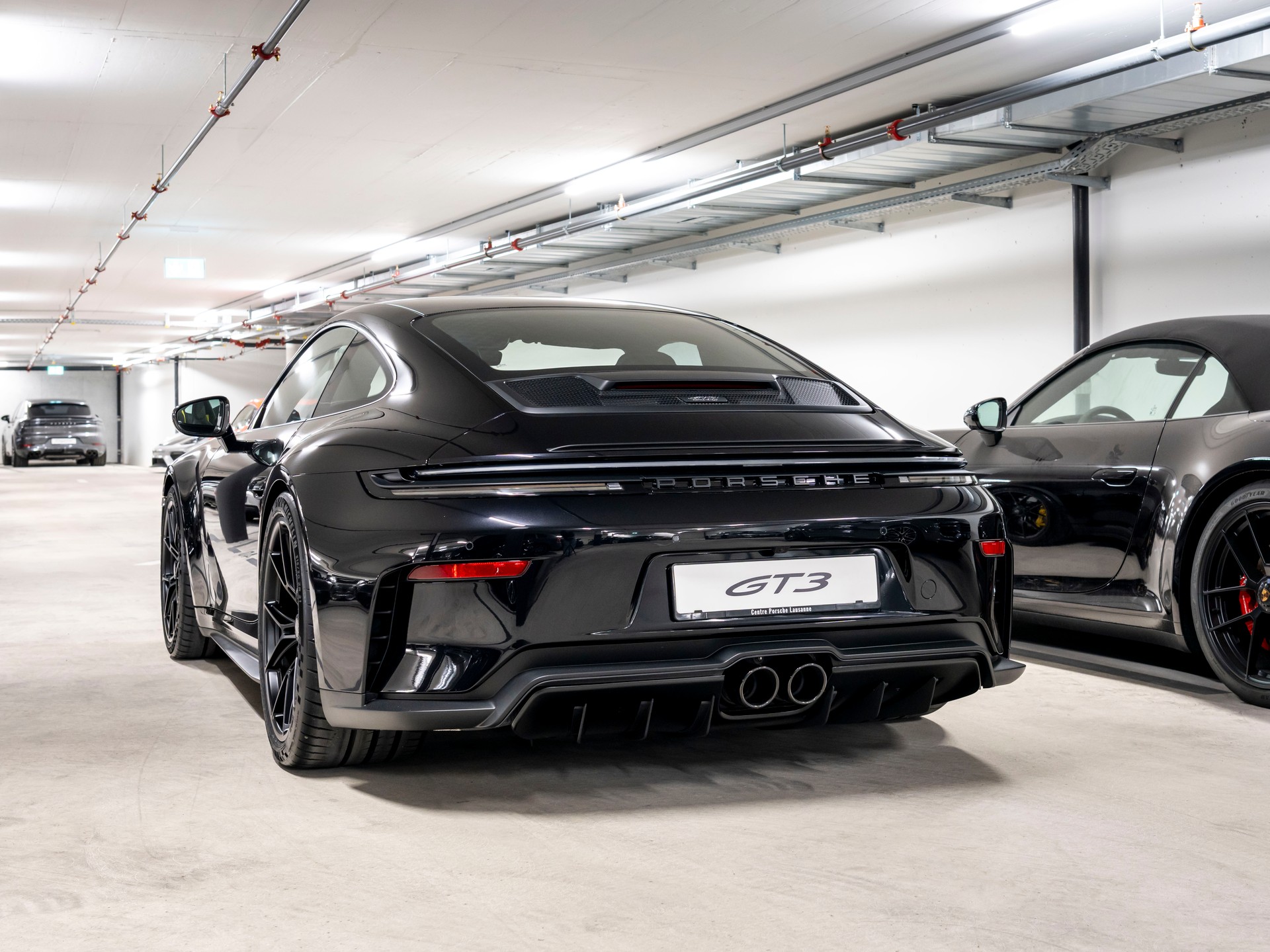 PORSCHE 911 Carrera GT3 Touring-image-2