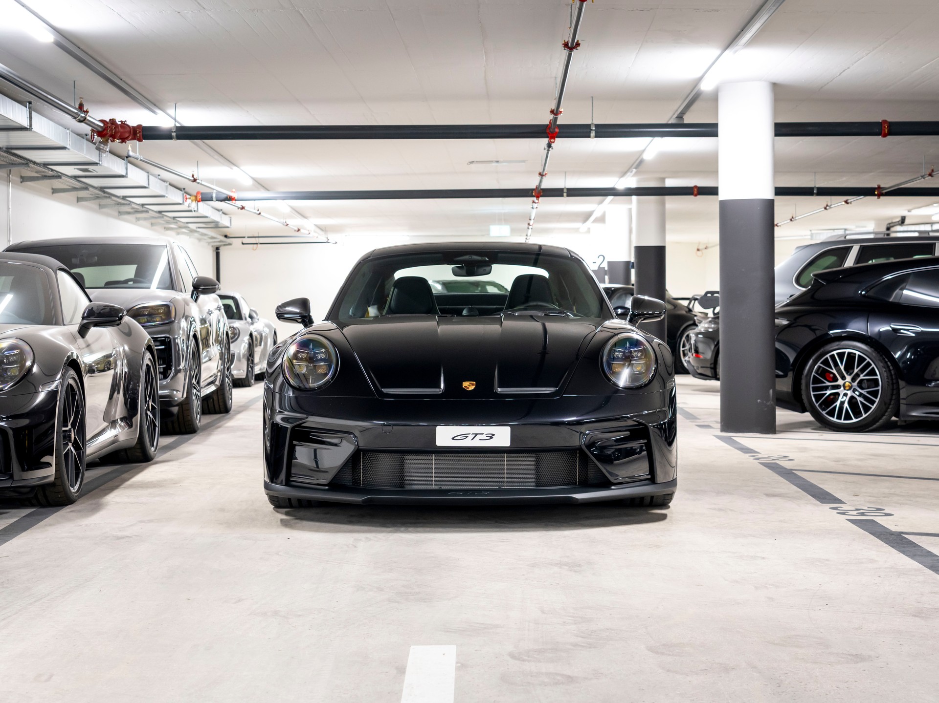 PORSCHE 911 Carrera GT3 Touring-image-3