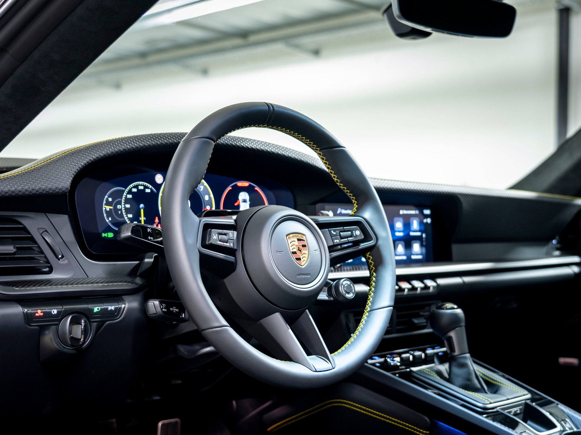PORSCHE 911 Carrera GT3 Touring-image-17