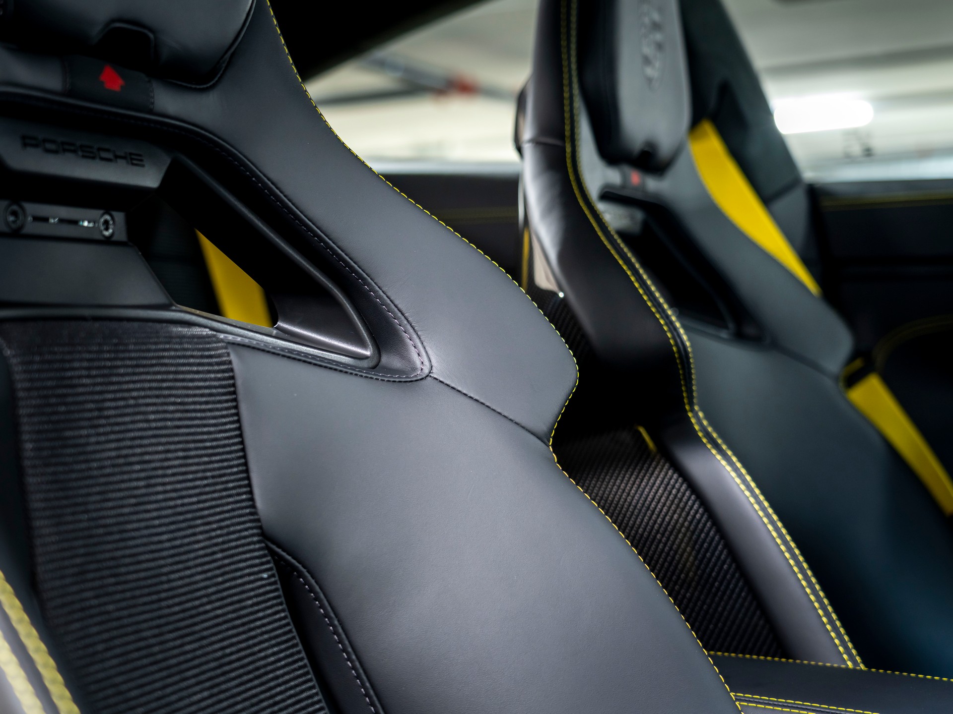 PORSCHE 911 Carrera GT3 Touring-image-21
