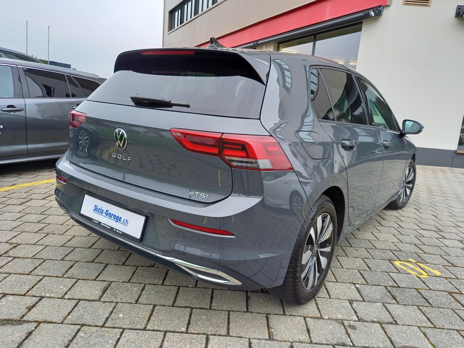 VW Golf 1.5 eTSI mHEV ACT Style DSG-image-1