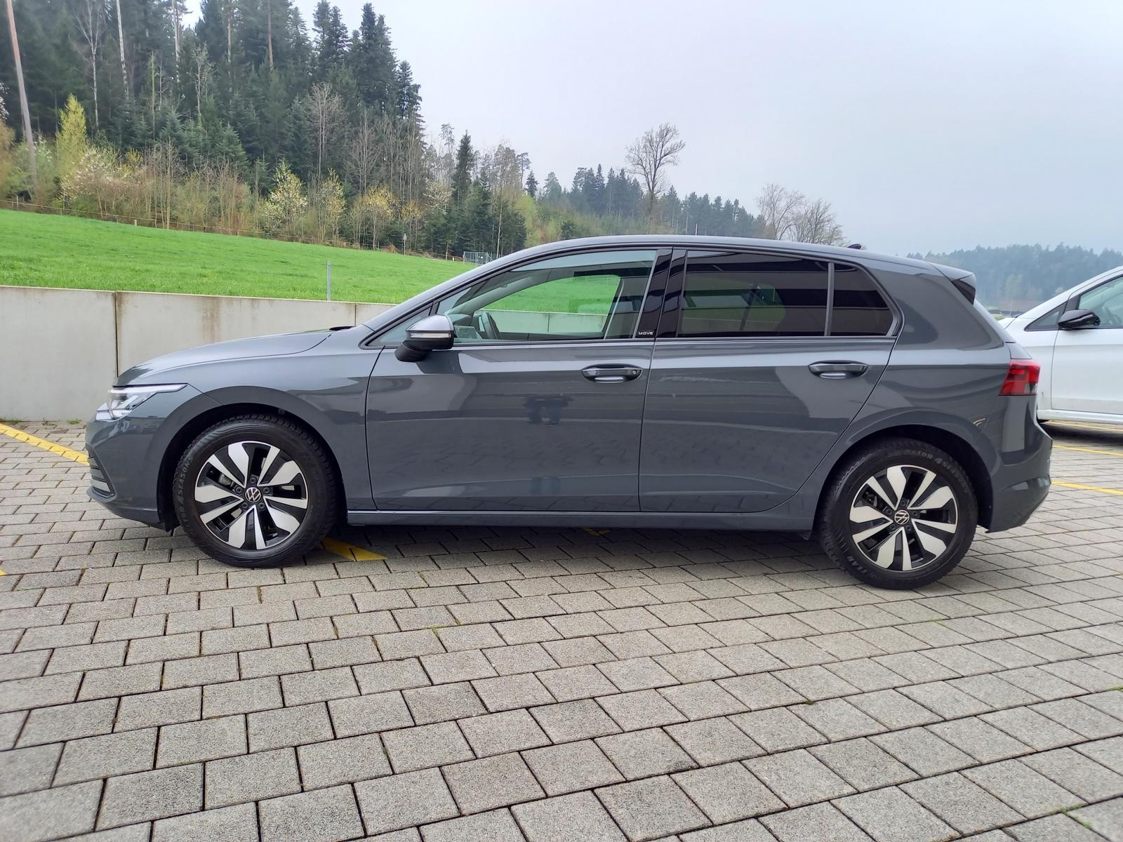 VW Golf 1.5 eTSI mHEV ACT Style DSG-image-2
