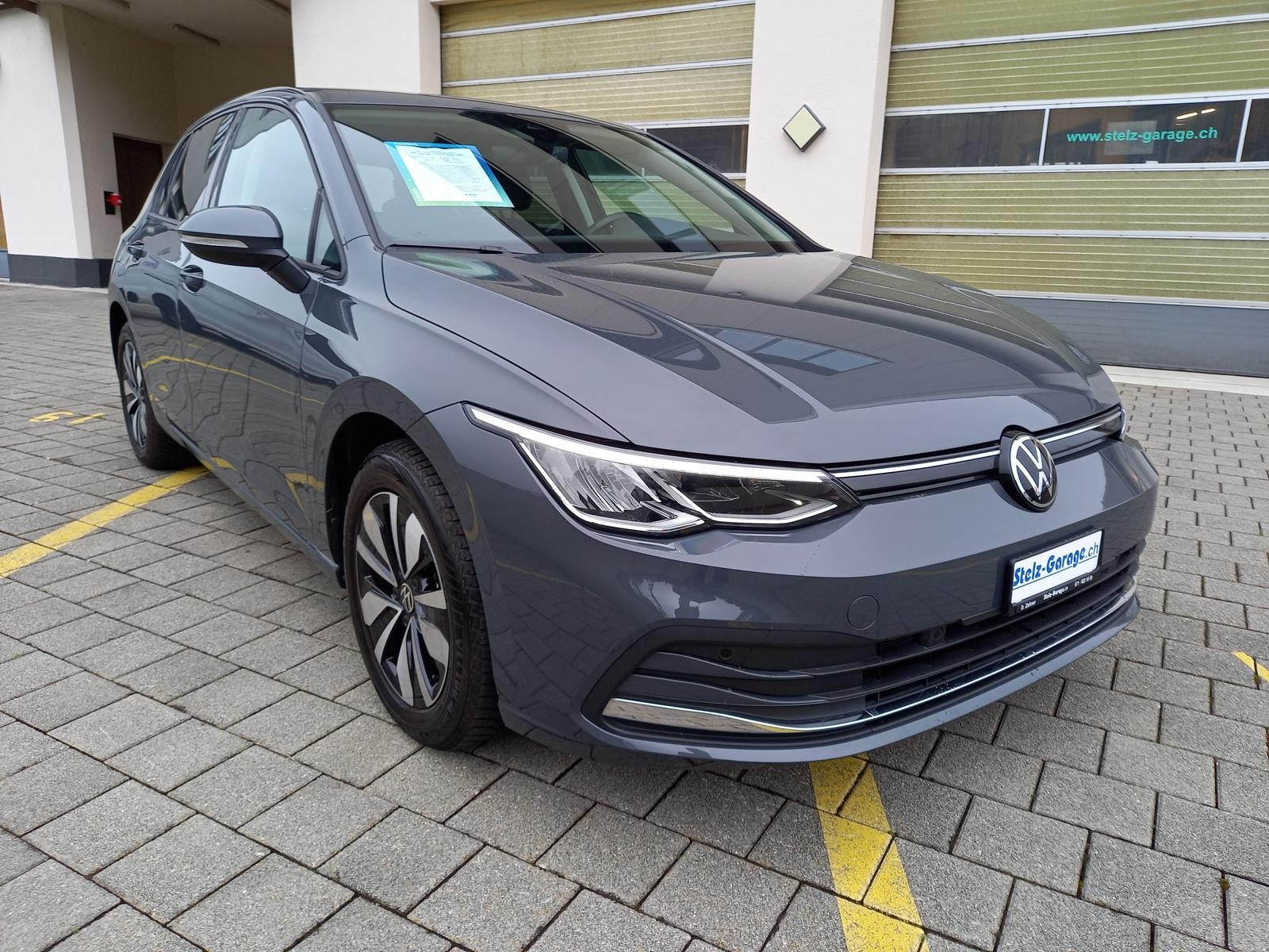 VW Golf 1.5 eTSI mHEV ACT Style DSG-image-3