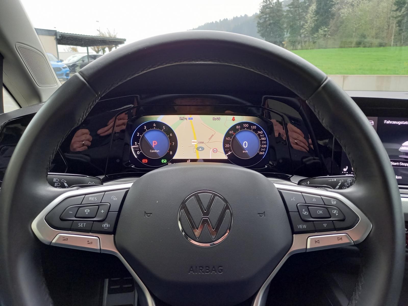 VW Golf 1.5 eTSI mHEV ACT Style DSG-image-5