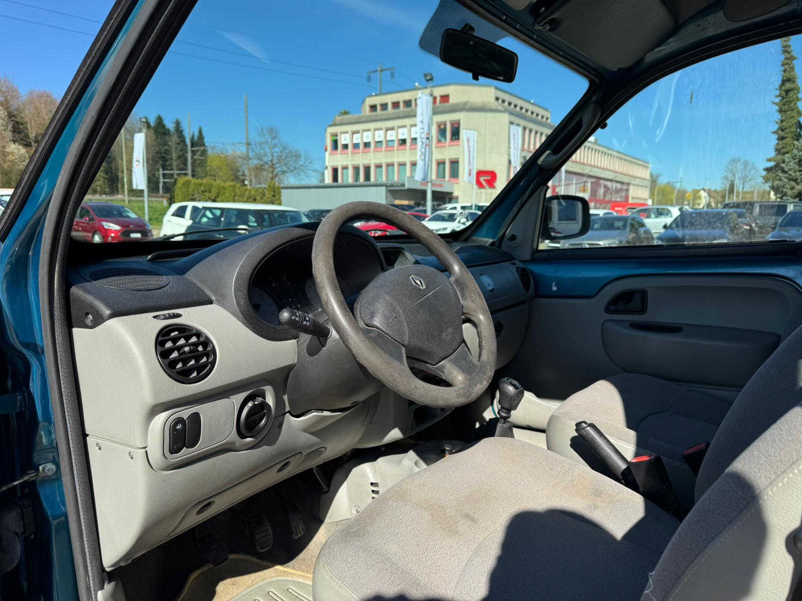 RENAULT Kangoo 1.5 dCi Alizé-image-9