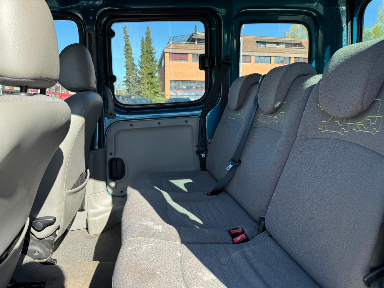 RENAULT Kangoo 1.5 dCi Alizé-image-8