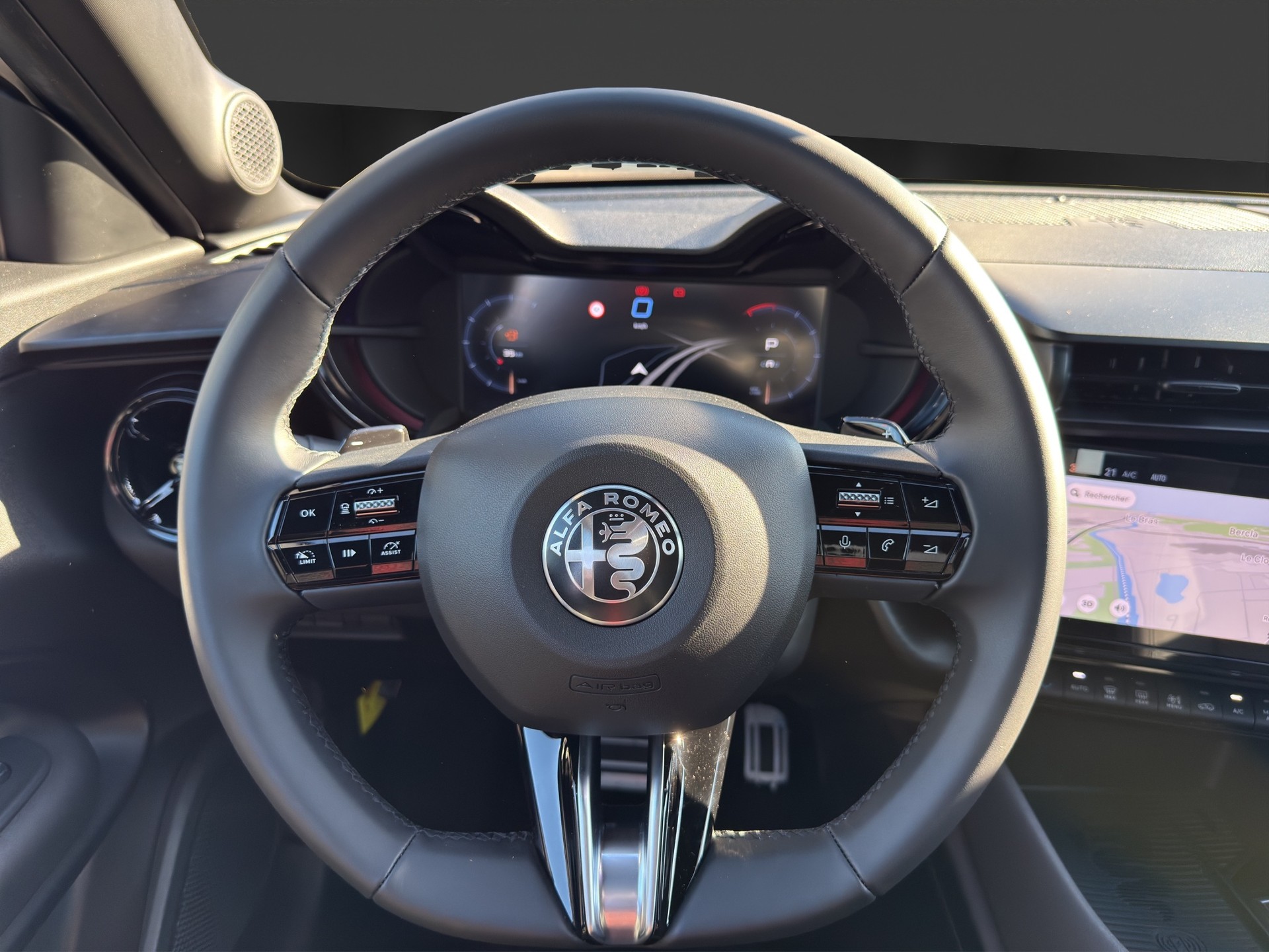 ALFA ROMEO Junior 1.2 48V Hybrid Junior Q4-image-10