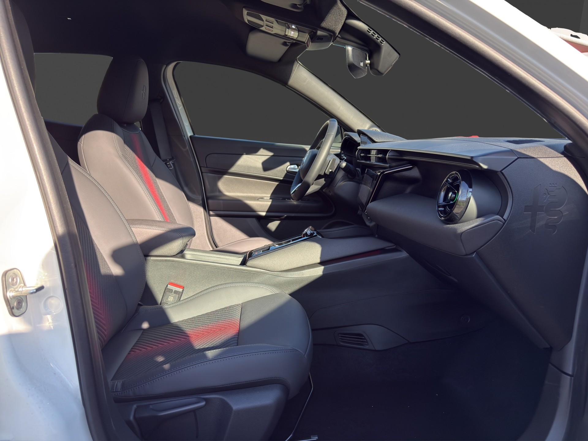 ALFA ROMEO Junior 1.2 48V Hybrid Junior Q4-image-13