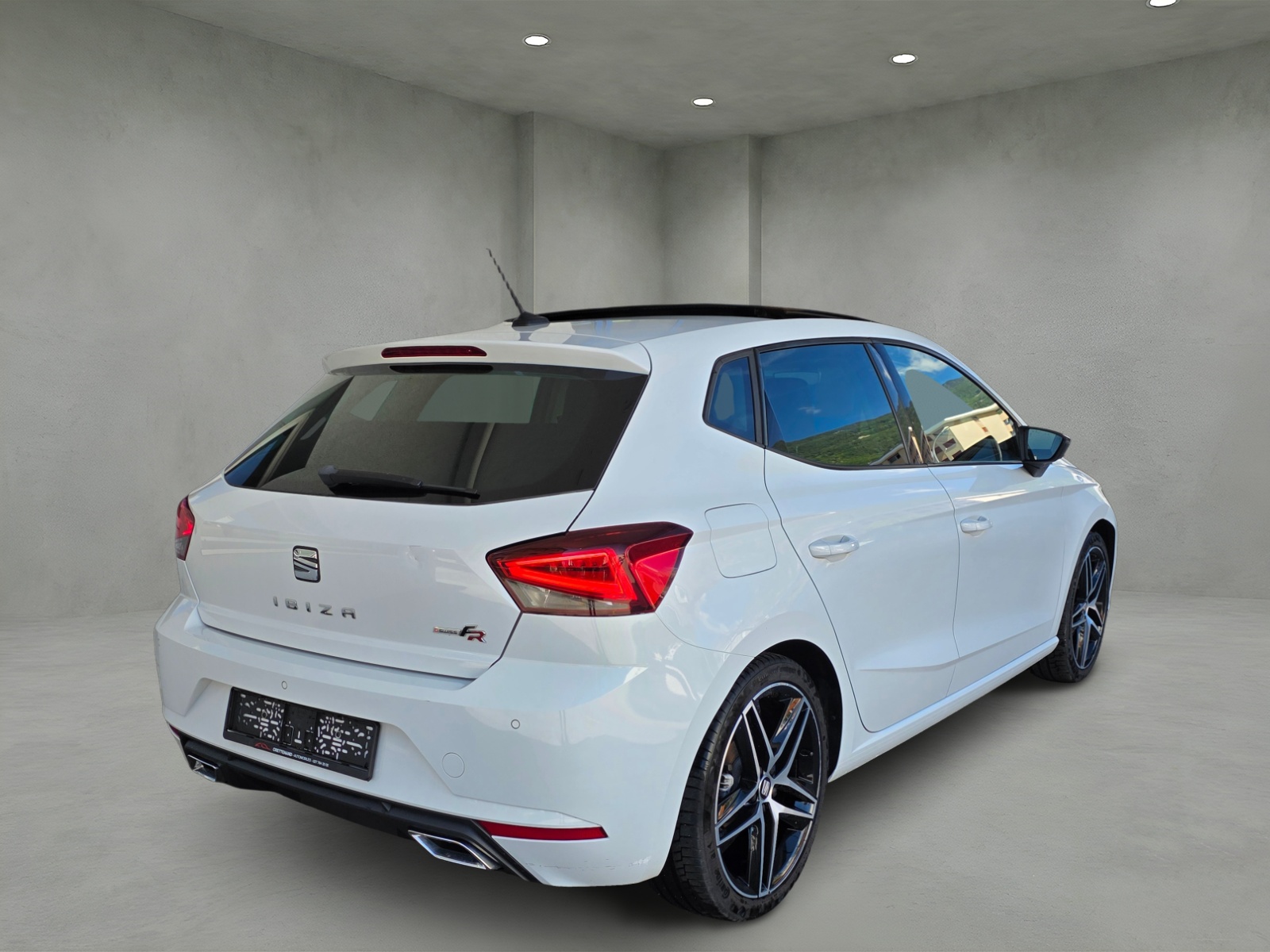 SEAT Ibiza 1.0 EcoTSI DSG Swiss FR-image-7