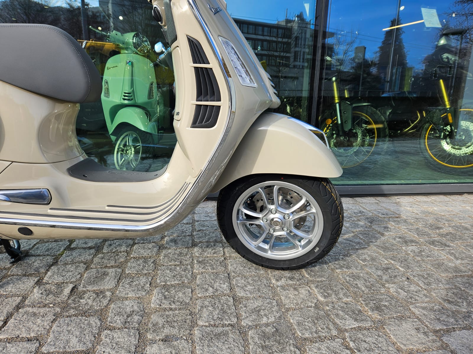 PIAGGIO Vespa GTS 310 RST E5+-image-6