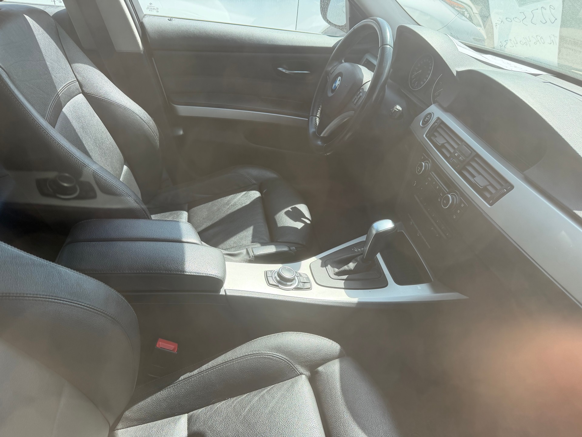 BMW 330d xDrive Touring Steptronic-image-4
