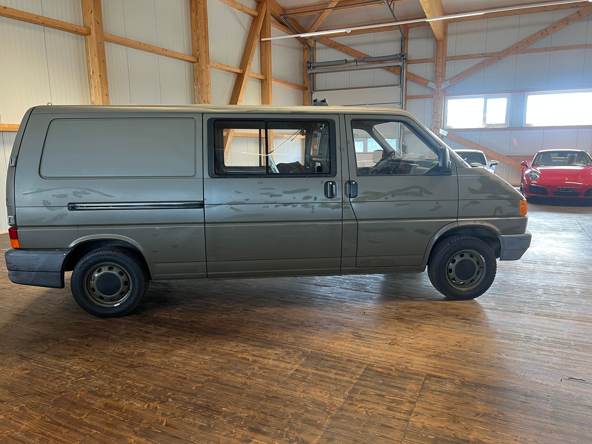 VW T4 2.5 syncro-showroom-element-3