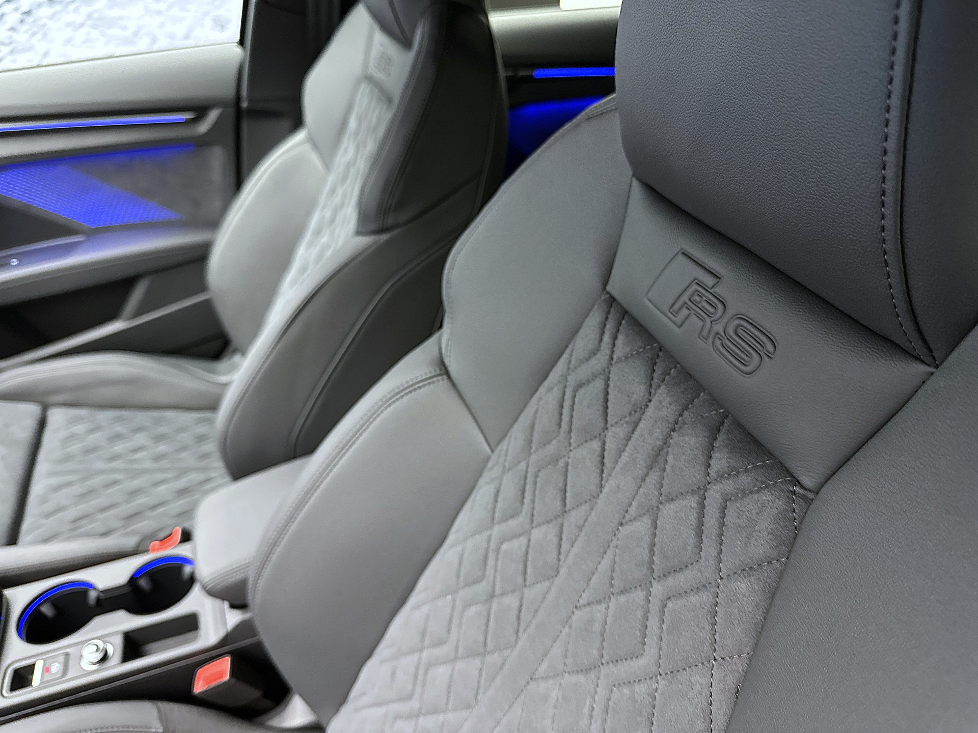 AUDI RS3 Sportback 2.5 TSI quattro S-tronic-image-7