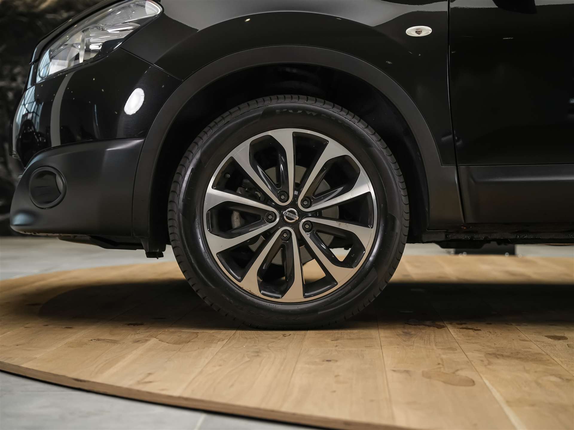 NISSAN Qashqai 2.0 16V 360 4x4 *Panorama*Leder/Alcantara*360° Kamera*-image-17