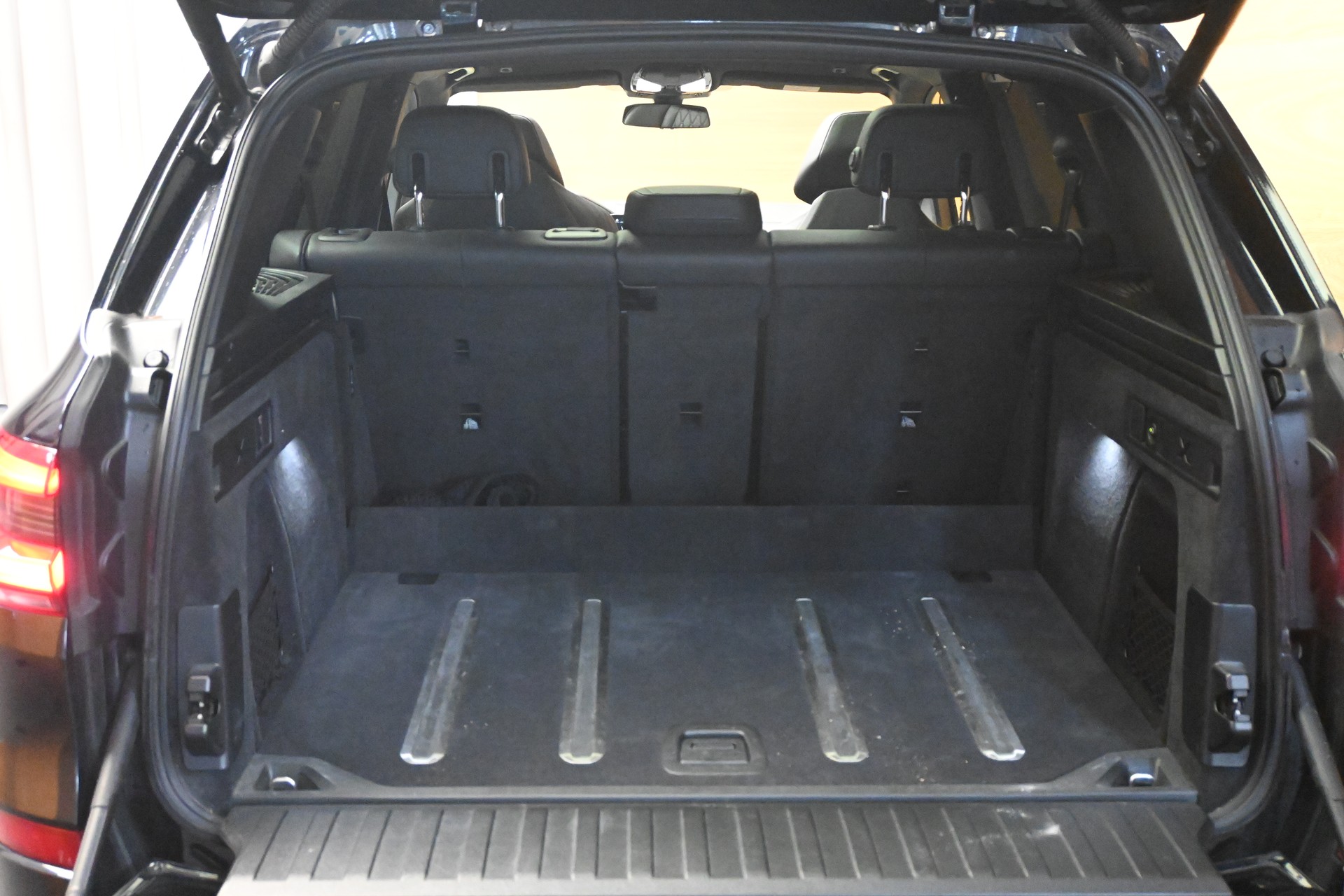 BMW X5 xDrive 48V 40d M Sport Steptronic-image-17