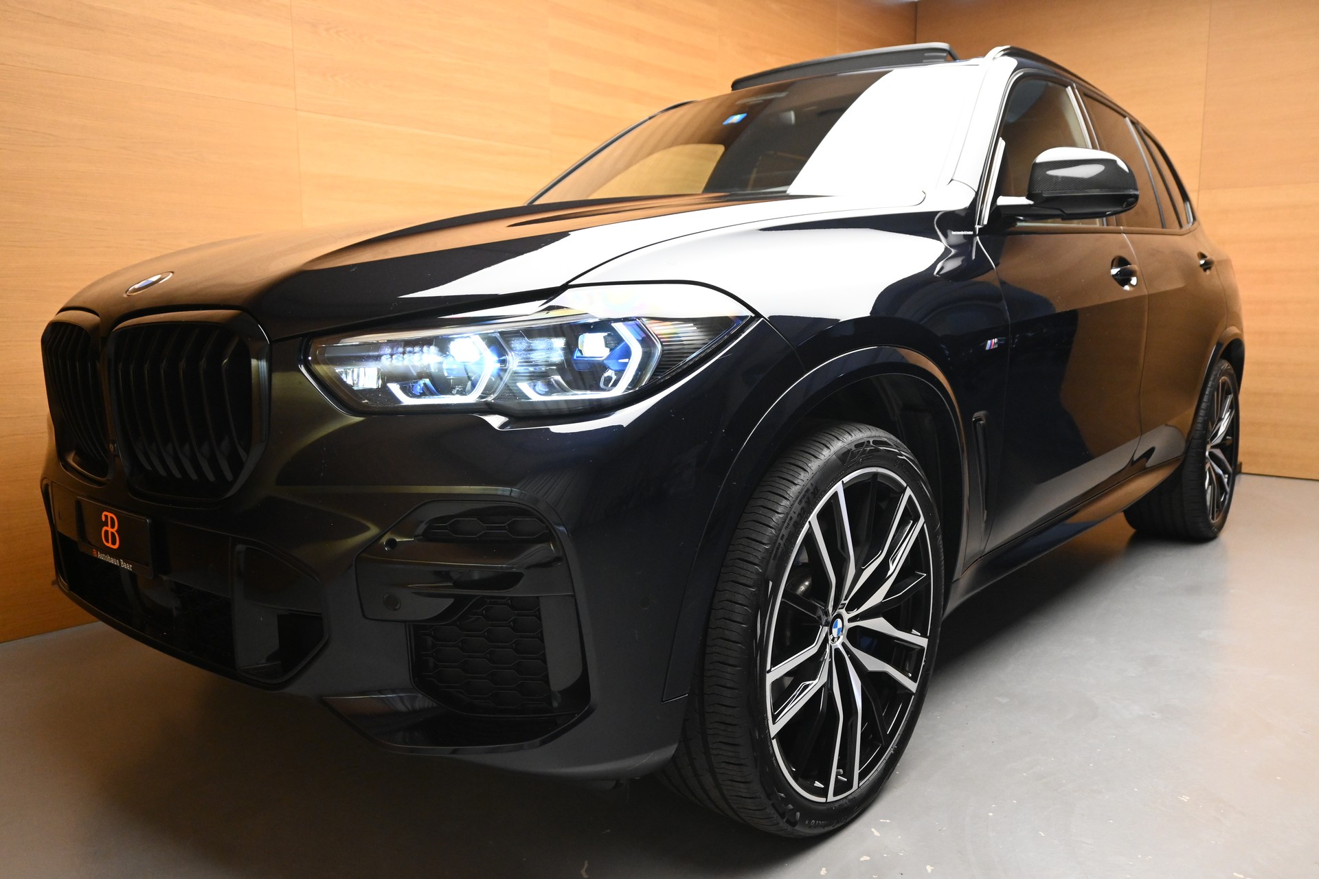 BMW X5 xDrive 48V 40d M Sport Steptronic-showroom-element-2