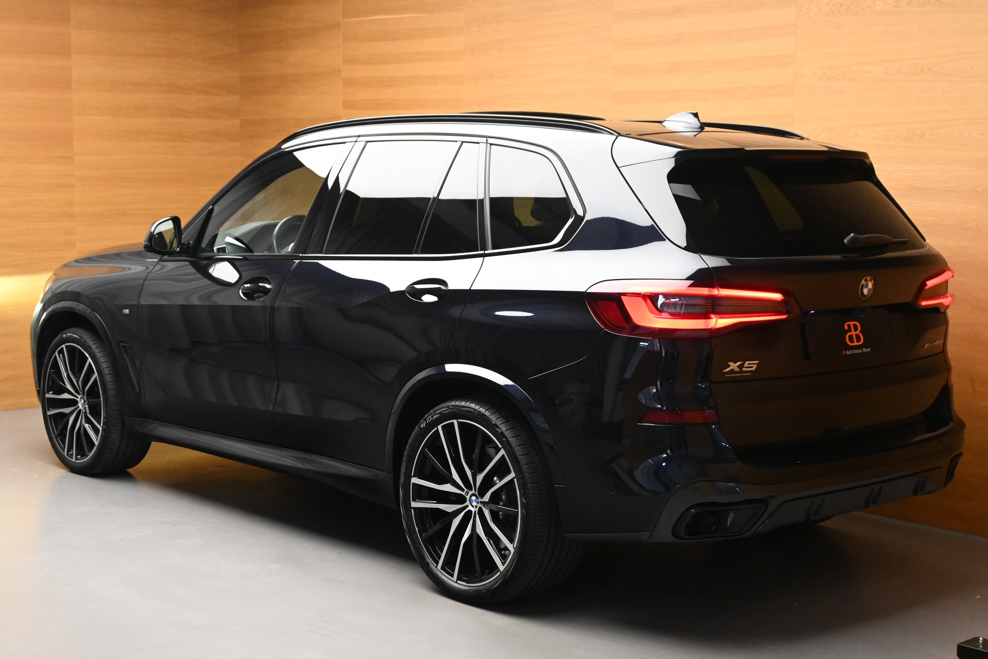 BMW X5 xDrive 48V 40d M Sport Steptronic-image-4