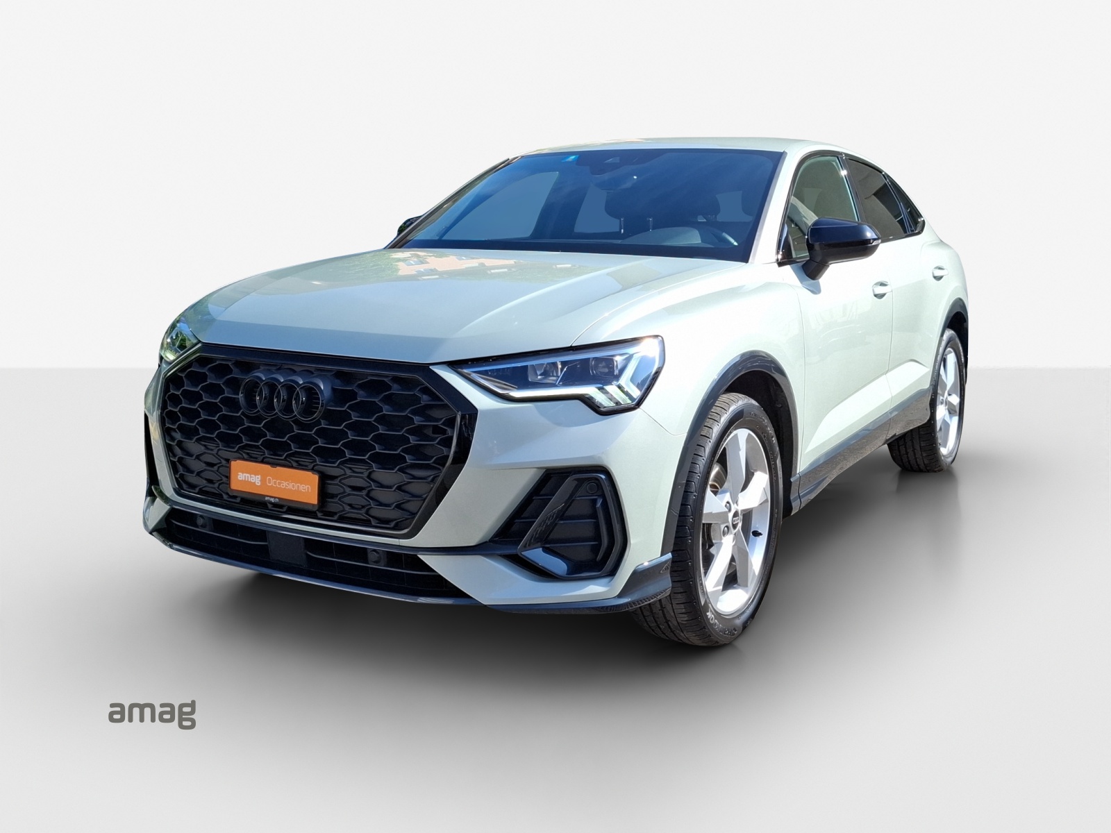 AUDI Q3 Sportback 35 TFSI Attraction S-tronic-image-0
