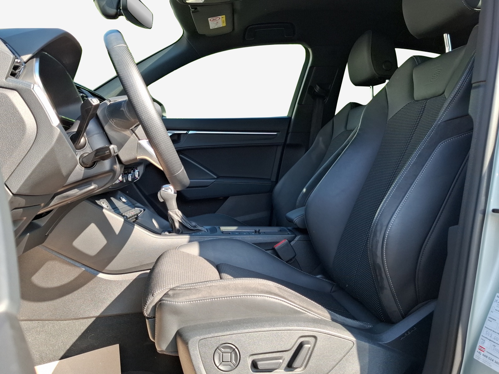 AUDI Q3 Sportback 35 TFSI Attraction S-tronic-image-7