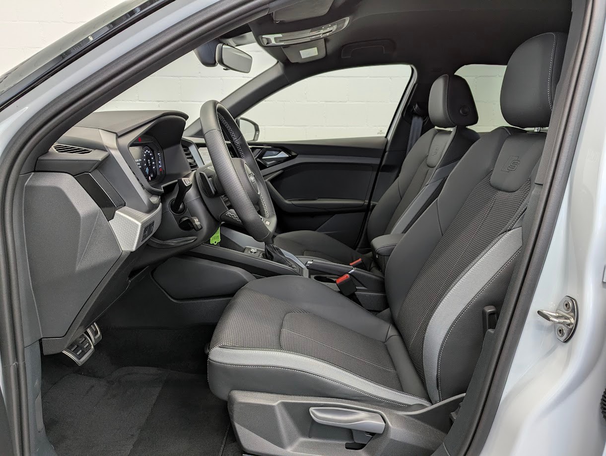 AUDI A1 Sportback 1.5 35 TFSI S Line S-Tronic*5J GAR 2xS-LINE TEILLEDER-SPORTSITZE SITZHEIZUNG KLIMA UVM*-image-4