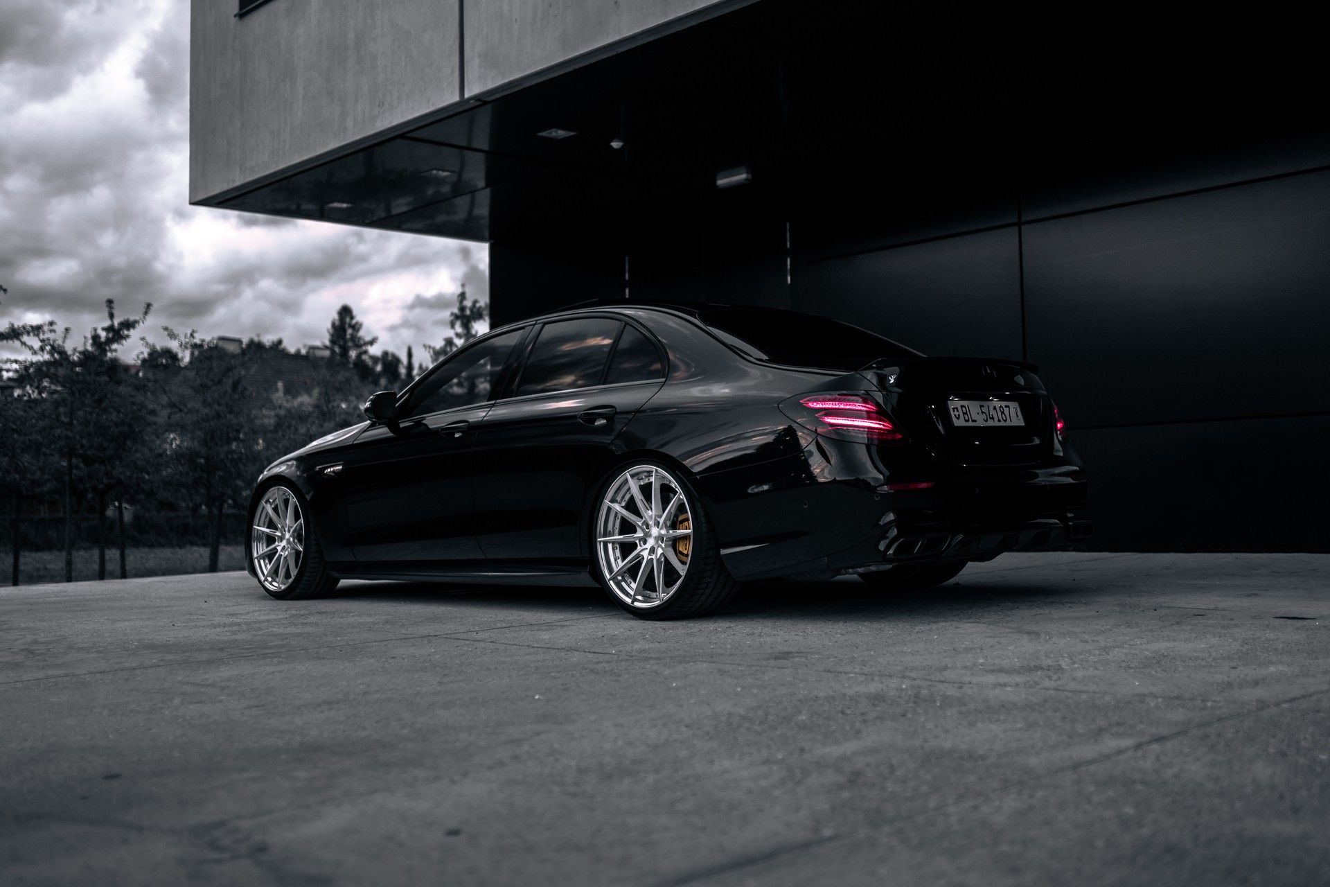MERCEDES-BENZ E 63 S AMG 4matic+-image-2