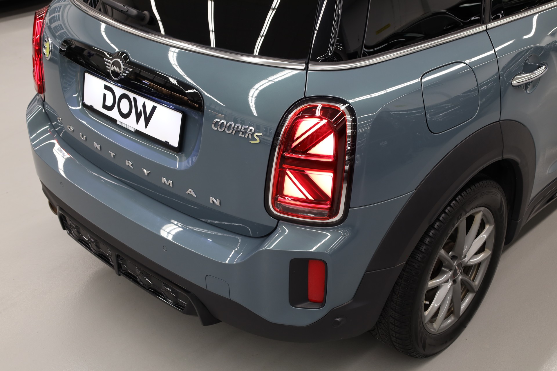 MINI Countryman F60 1.5i Cooper S E ALL4-image-10
