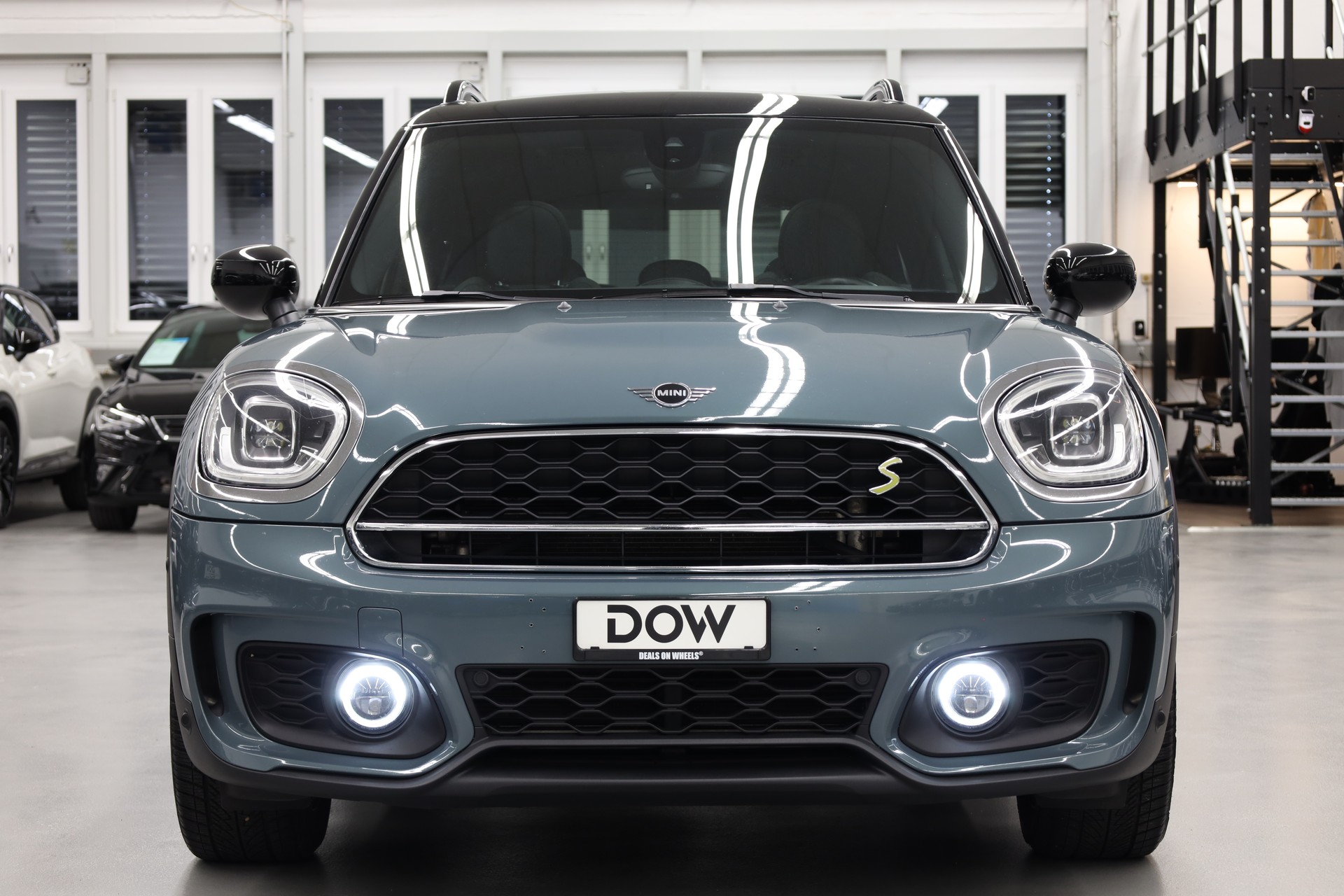MINI Countryman F60 1.5i Cooper S E ALL4-image-4