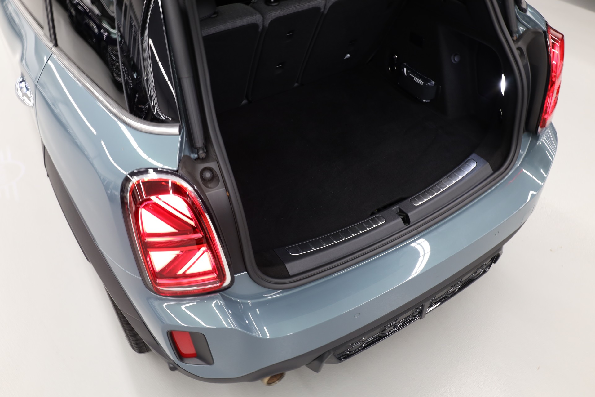 MINI Countryman F60 1.5i Cooper S E ALL4-image-11
