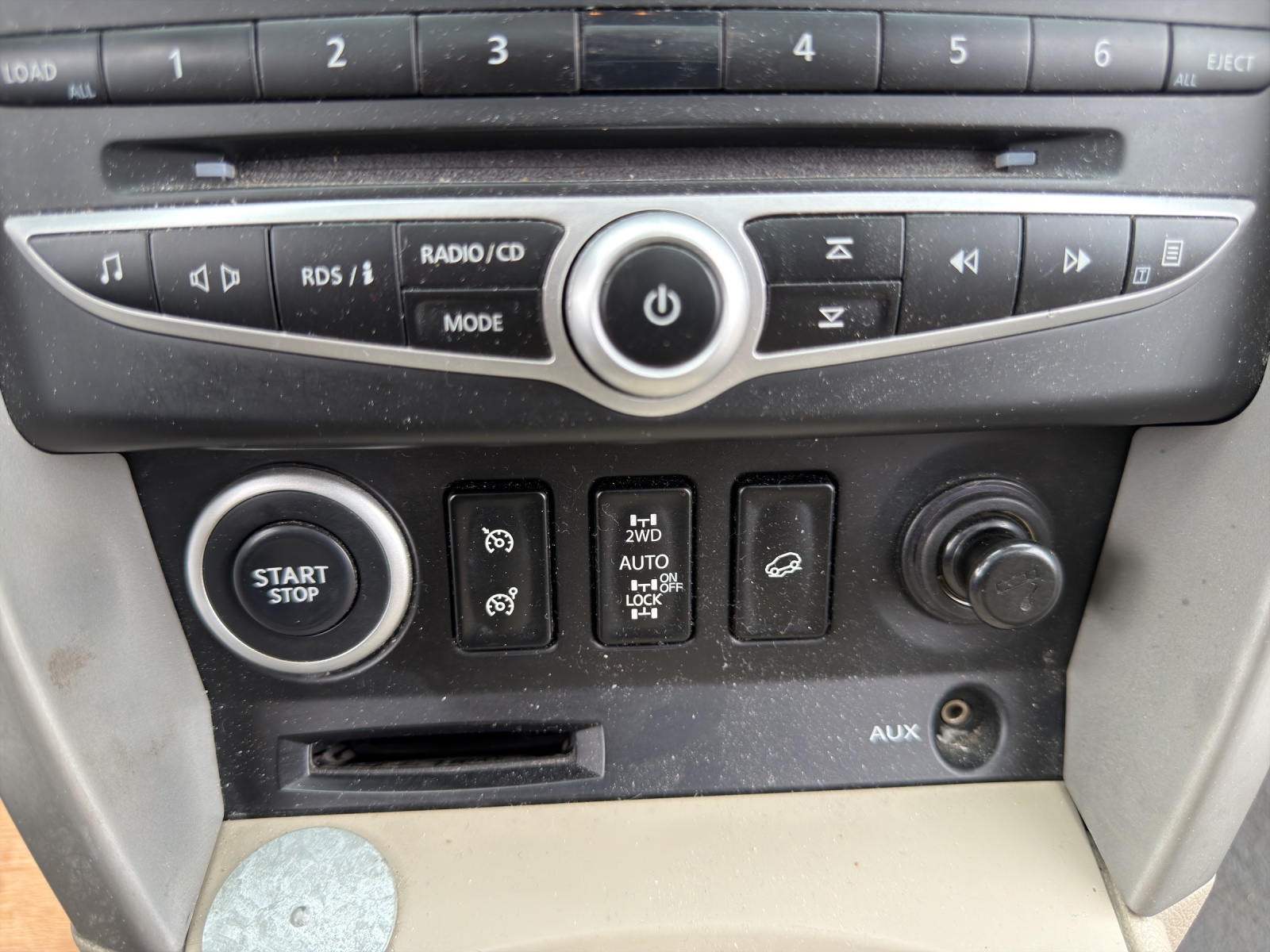 RENAULT Koleos 2.5 Dynamique Luxe 4x4-image-21