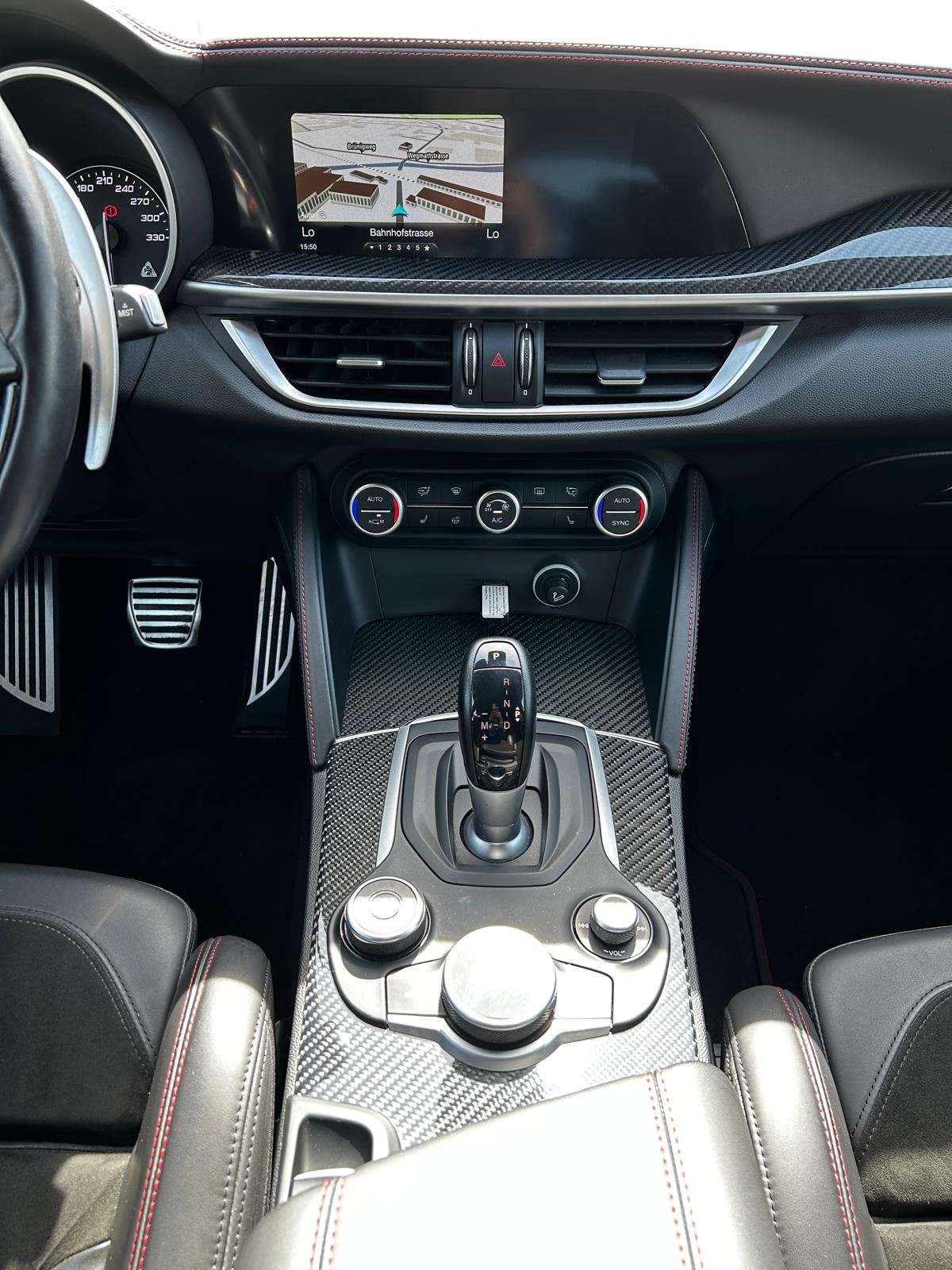 ALFA ROMEO Stelvio 2.9 V6 Quadrifoglio Q4 Automatic-image-14