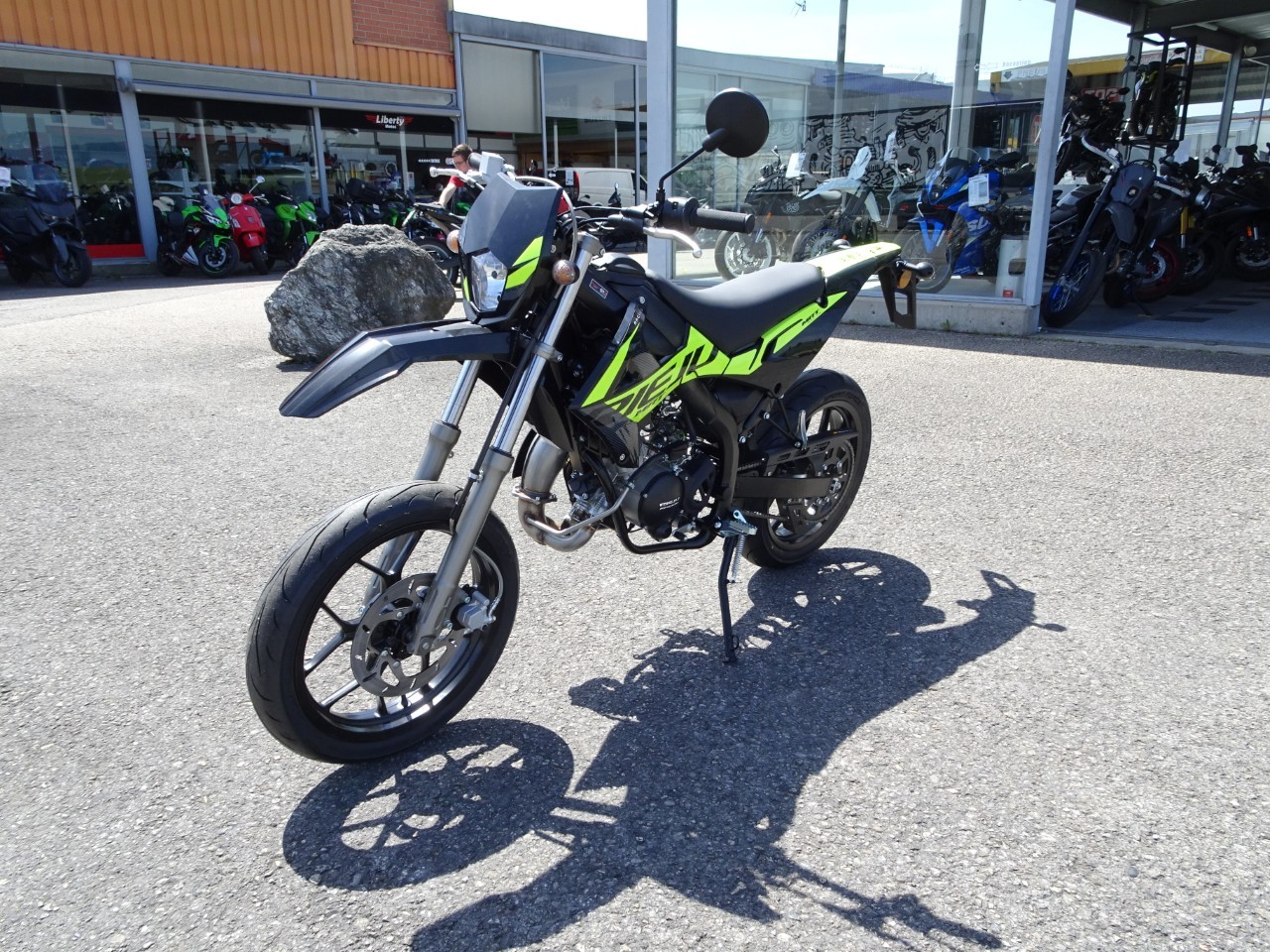 RIEJU MRT 50 SM 45 km/h-showroom-element-3
