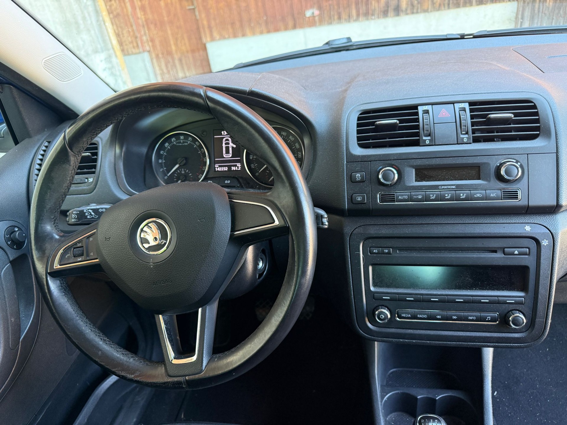 SKODA Fabia 1.6 TDI Elegance-image-15