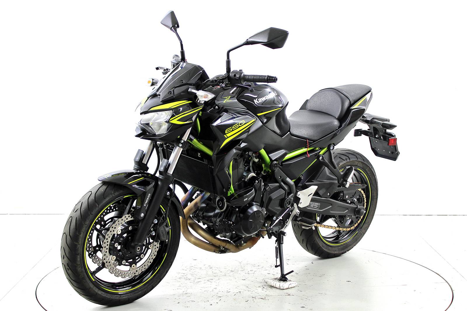 KAWASAKI Z 650 ABS-showroom-element-2
