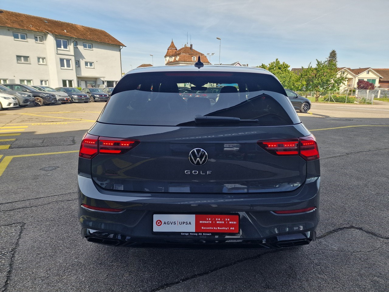 VW Golf 1.5 eTSI mHEV ACT R-Line DSG-image-4