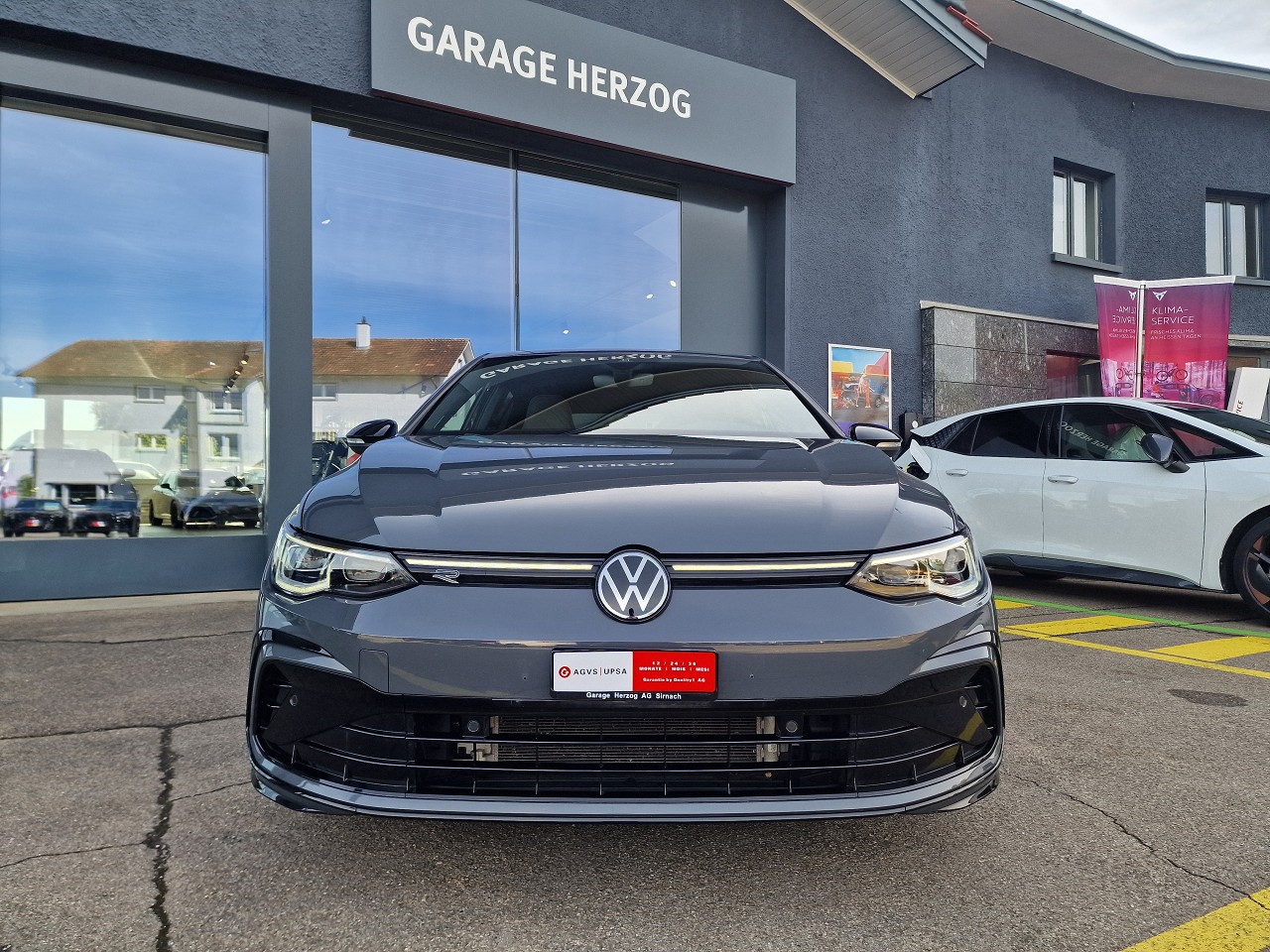 VW Golf 1.5 eTSI mHEV ACT R-Line DSG-image-8