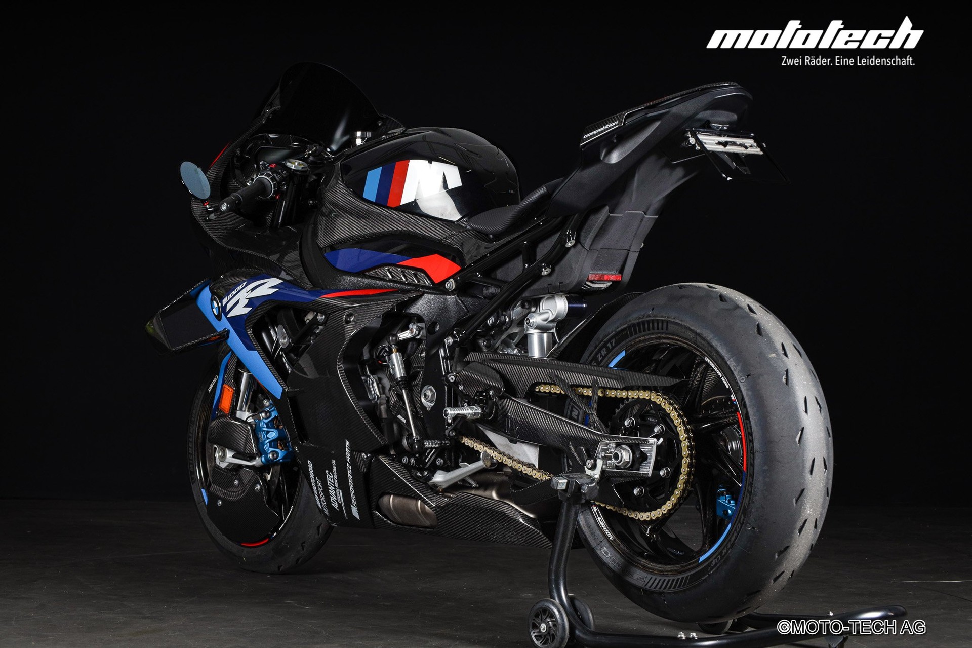 BMW M 1000 RR COMPETITION SC PROJECT-showroom-element-3