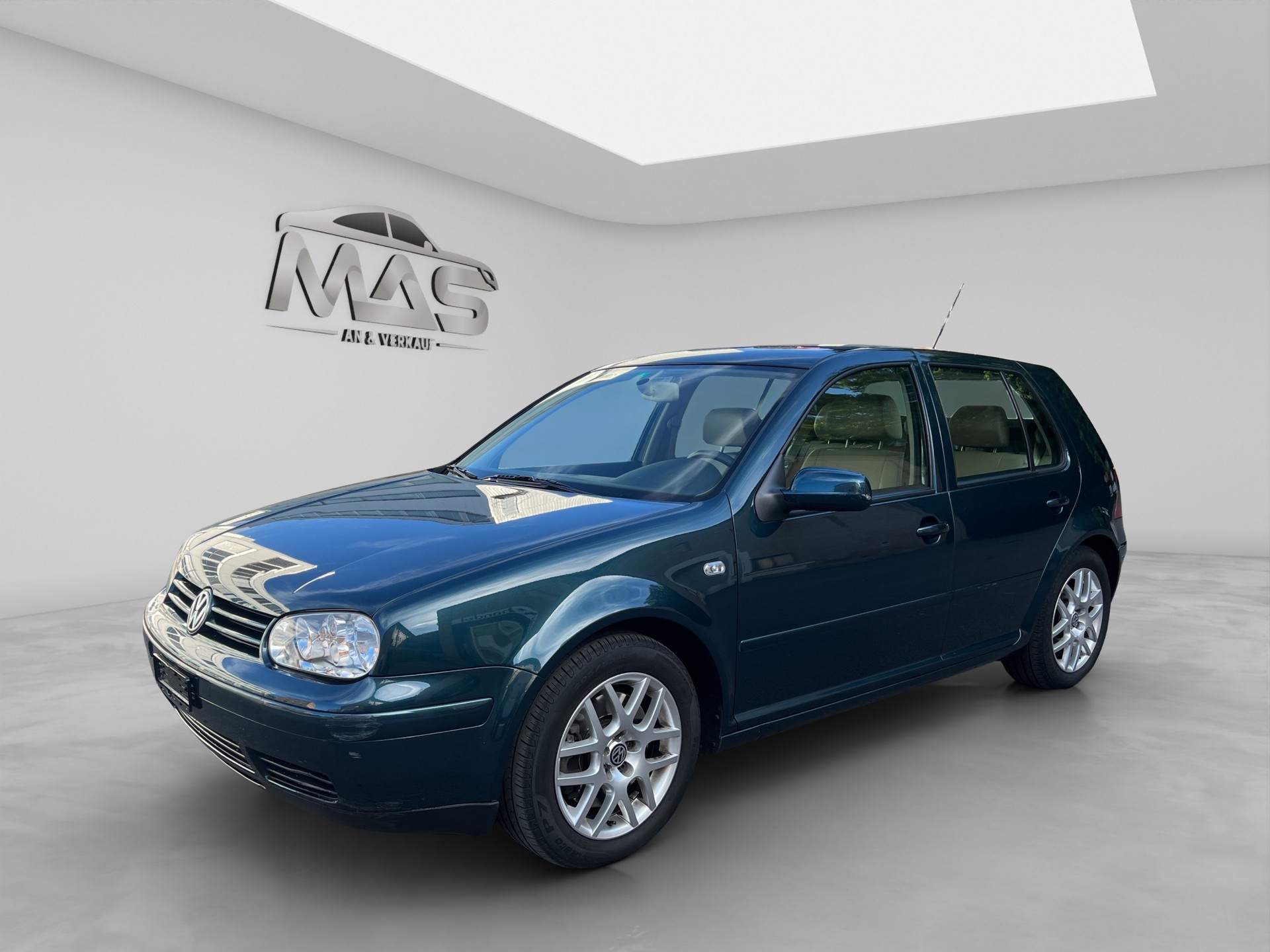 VW Golf 2.3 Highline-image-0