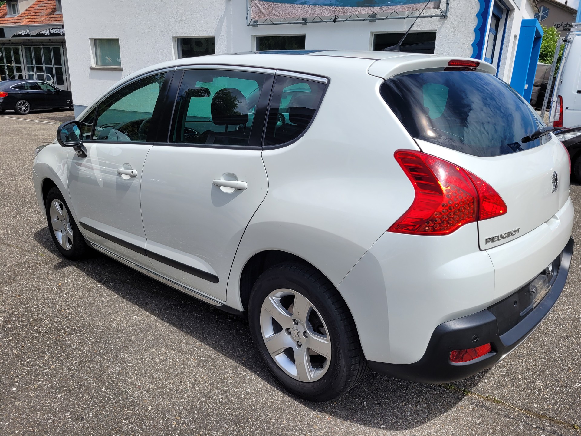 PEUGEOT 3008 1.6 16V T Sport Pack Tiptronic-image-4
