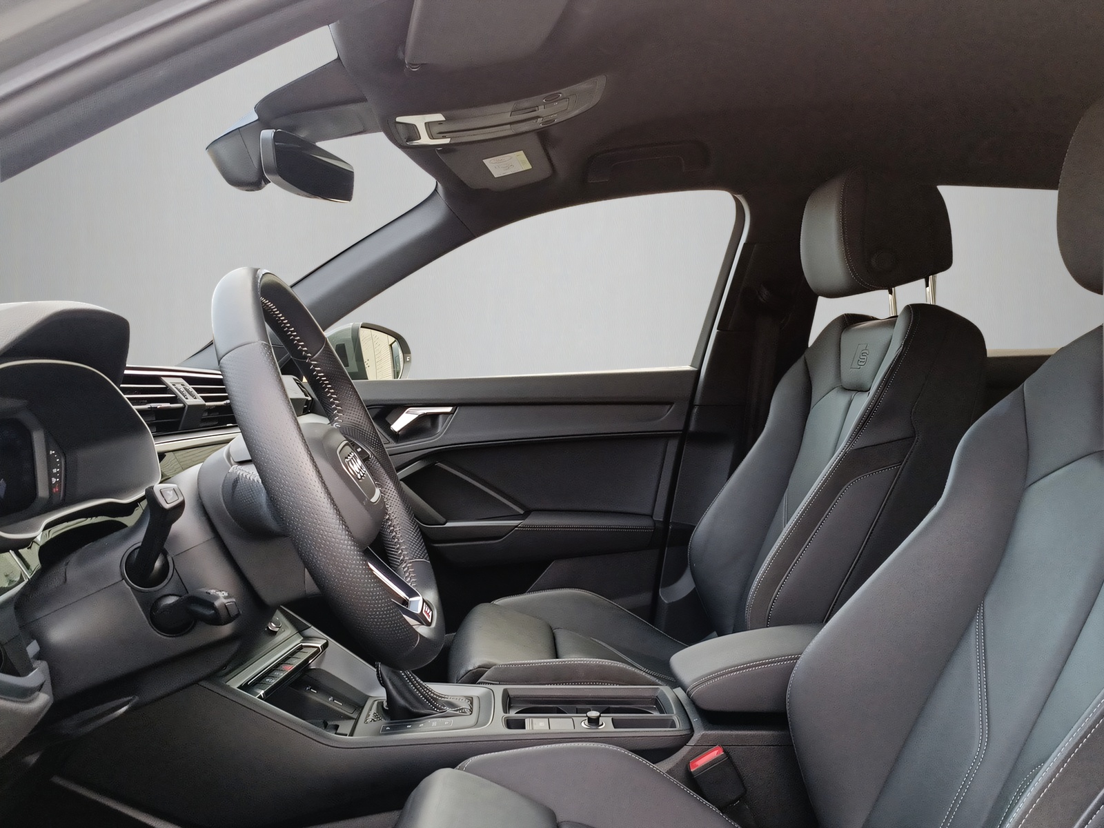AUDI Q3 35 TFSI advanced S-tronic-image-14