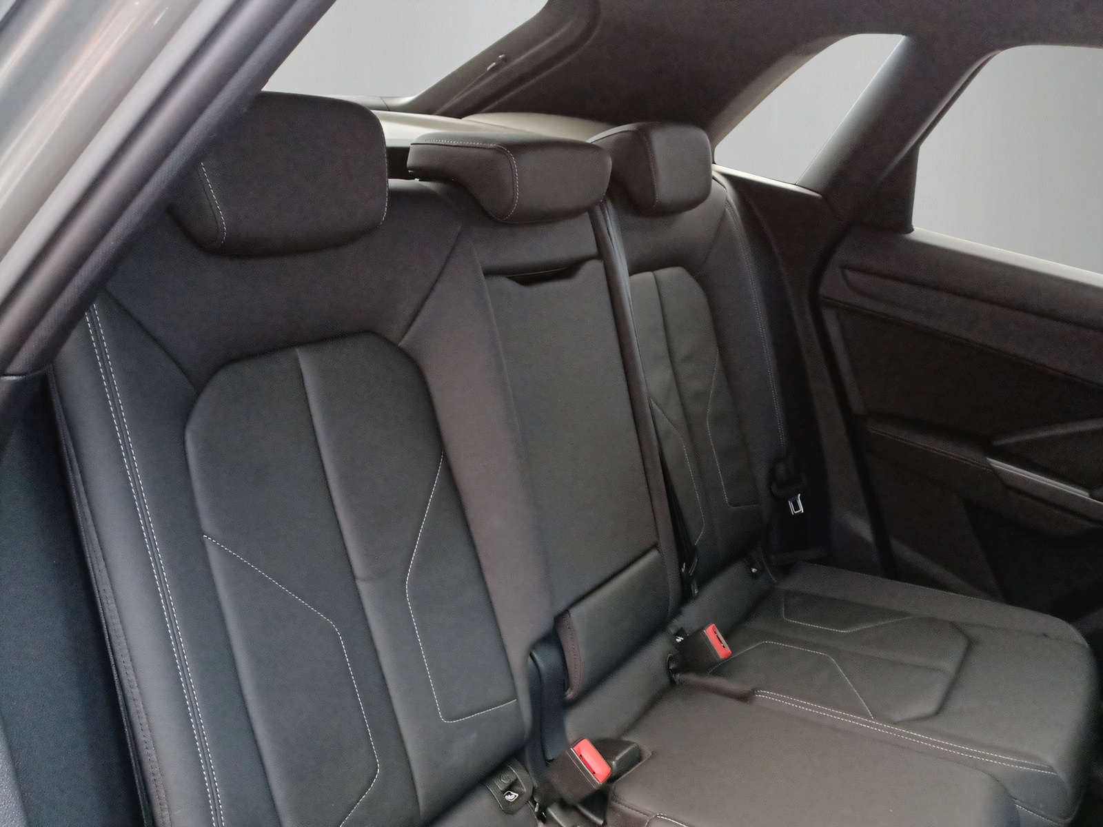 AUDI Q3 35 TFSI advanced S-tronic-image-17