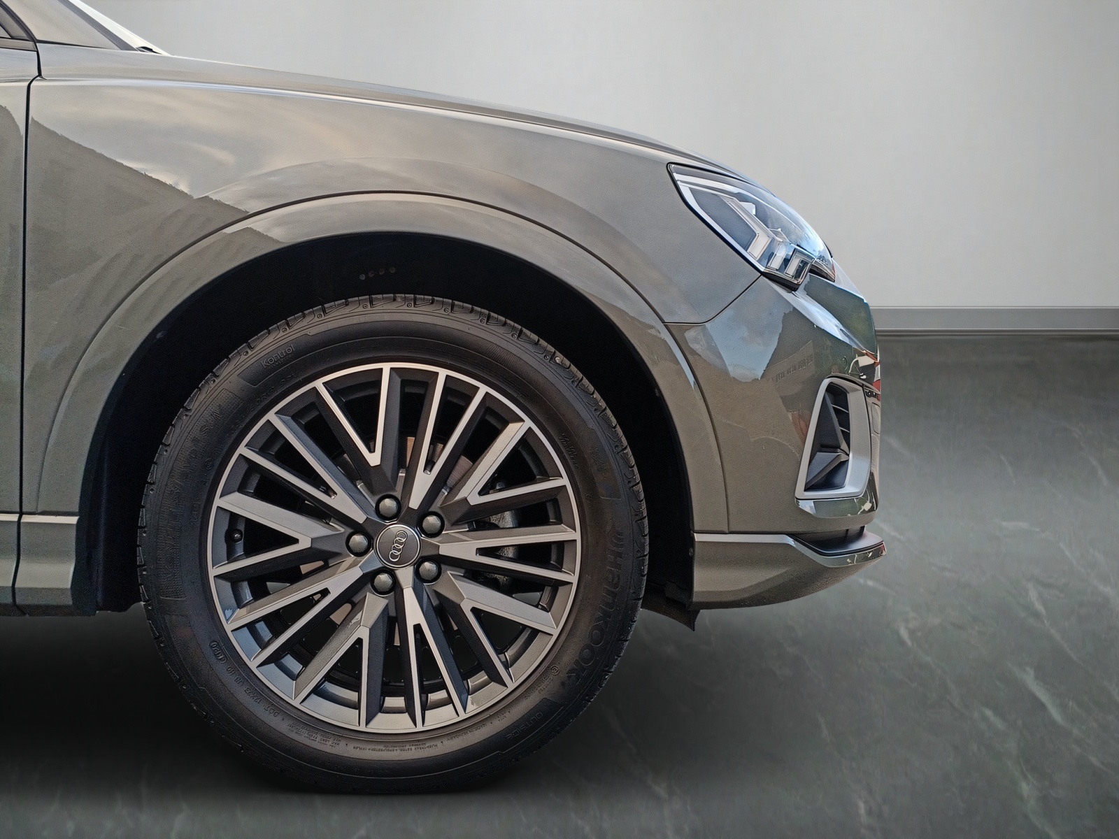 AUDI Q3 35 TFSI advanced S-tronic-image-8