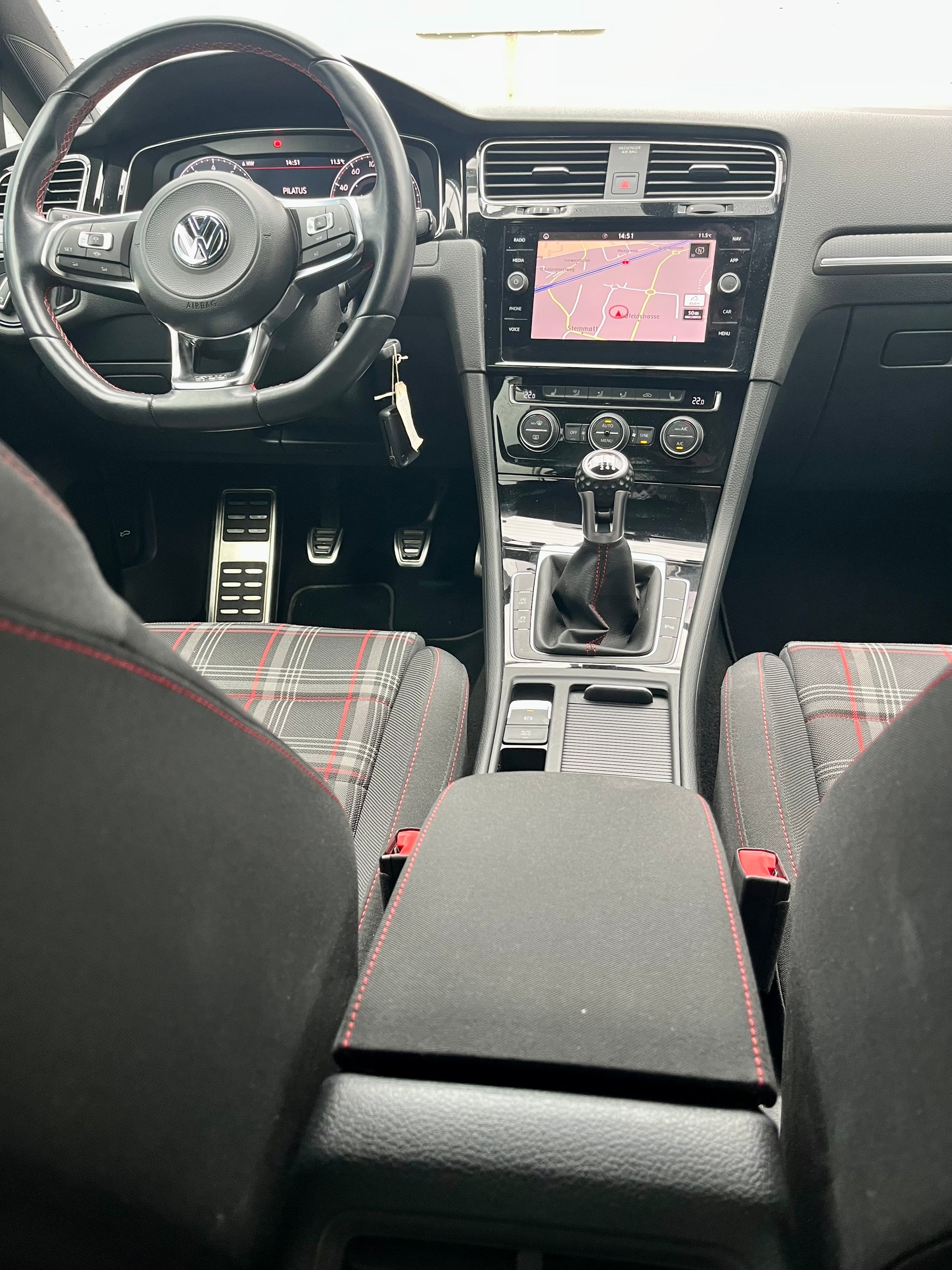 VW Golf 2.0 TSI GTI Performance-image-23