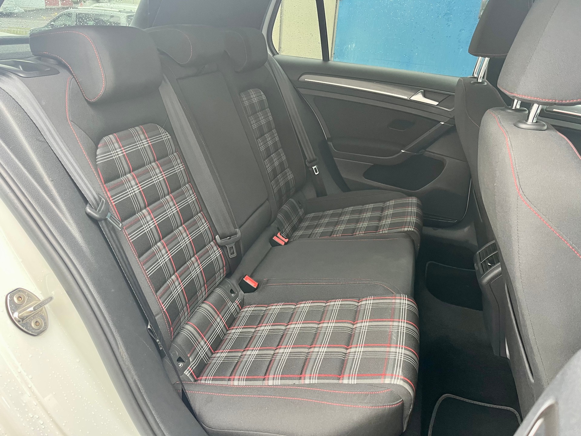 VW Golf 2.0 TSI GTI Performance-image-28